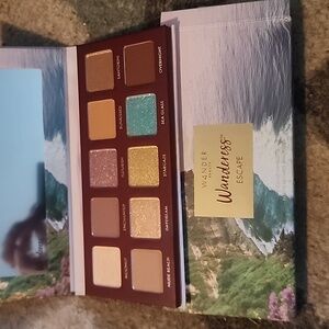 Wanderers escape eyeshadow palette
